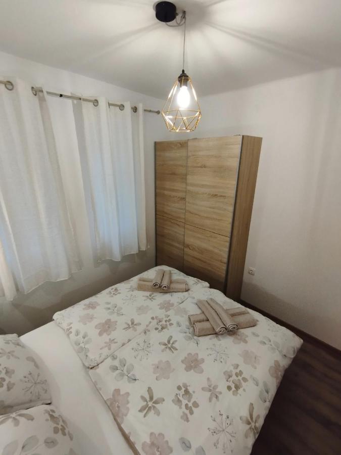 Apartment Ela, Kostrena Rijeka Buitenkant foto