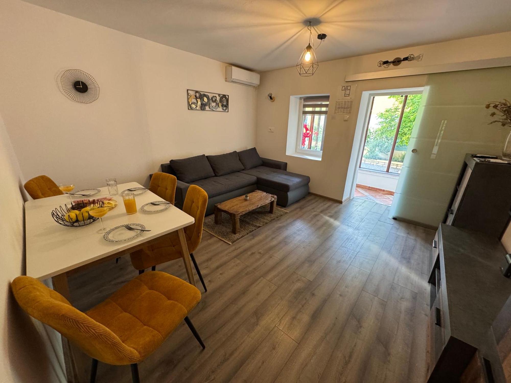 Apartment Ela, Kostrena Rijeka Buitenkant foto